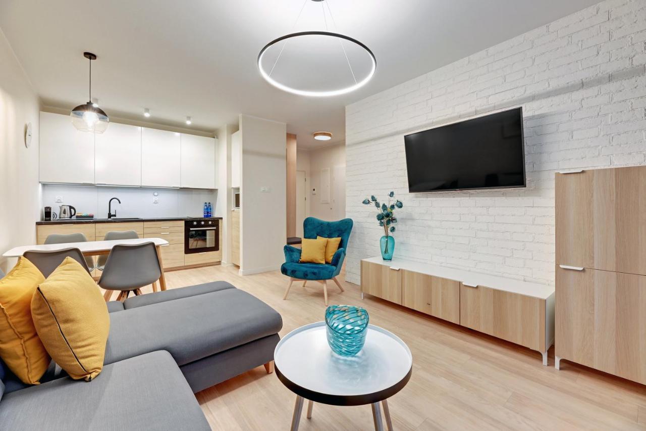 Grano - Pool, Sauna, & Parking By Downtown Apartment *