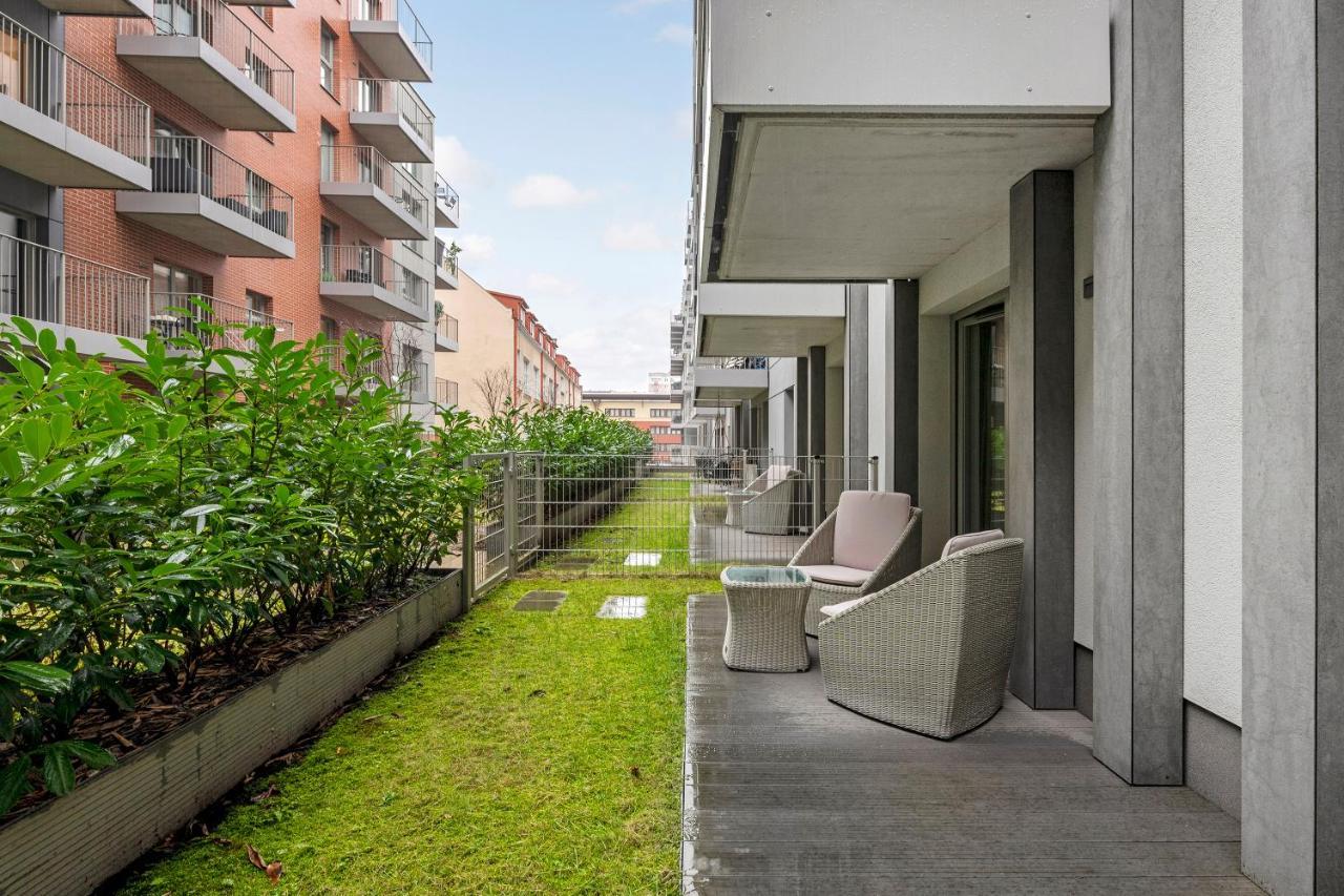 Grano - Pool, Sauna, & Parking By Downtown Apartment Gdansk